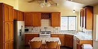 Beautiful 3/2 in Oak Knolls Gallery 23