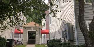 Room in 4 Bedroom Home at Crab Orchard Dr Gallery 3