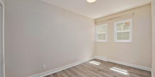 1639 Redcliff Gallery 15