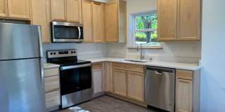 Rooming unit - ROOM for RENT with shared living spaces. WWU Students Welcome! Gallery 17