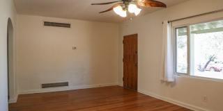2110 E Water Street Gallery 12