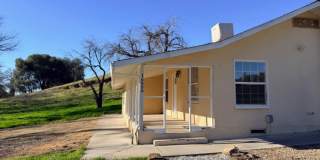 Charming 1 Bedroom Home with Bonus Room in a Serene, Secluded Setting Gallery 1