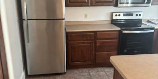 Great Location! Lots of Amenities Gallery 8