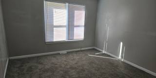 1521 &amp; 1521 1/2 E Kirby Ave (AARC Management, LLC) Gallery 3
