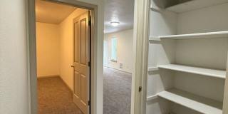 Updated 2 Bedroom, 2 bath Duplex in Springfield Gallery 13