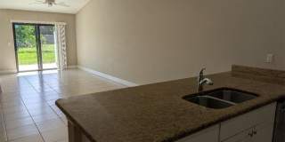 4407 SW 8th Court Gallery 5