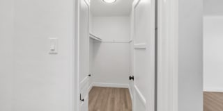 Newly Remodeled Studio on 2nd Street Gallery 8