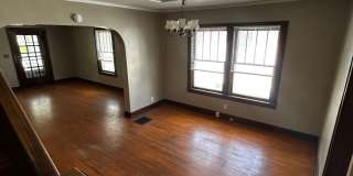 Washington Street Duplex Gallery 10