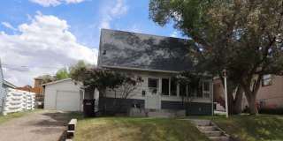 214 E Spruce St Gallery 1