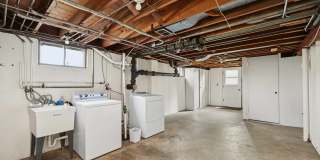 673 N Park Boulevard Gallery 22