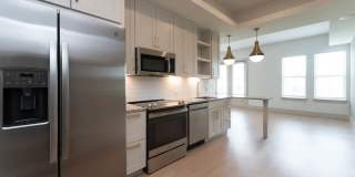 The Louise - Apartments & Townhomes Gallery 9