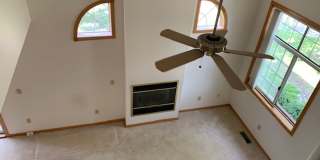 *2Bed*1.5Bath with loft in West Bloomington- Avail Sept 1 Gallery 4