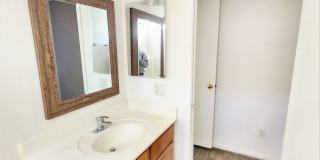 3 bed 2 bath home Gallery 17
