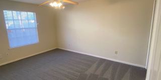 N.W. 2/2 Townhome off Mission Rd. near Fred George Gallery 9