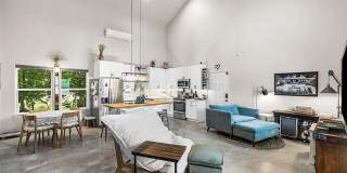 FOR LEASE!! Gallery 4