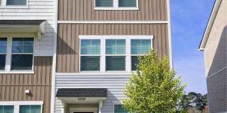 3-Bedroom, 3.5 Bath Townhome for Rent in Mooresville, NC | Attached Garage & Modern Kitchen Gallery 1