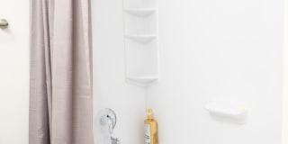 1425 Riverside Circle Gallery 25