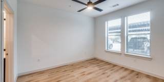 Burnett Lofts Gallery 12