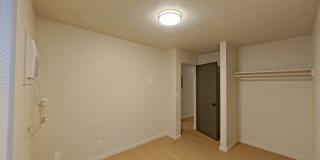 University Manor - Newly Renovated Units just a short walk from Campus! Gallery 143