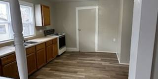 2 bedroom, 1 bath House! Gallery 1