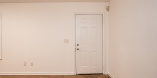 Three Bedroom Home! Gallery 7