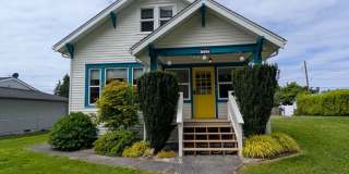 3Bd/2Ba Everett Condo Gallery 3