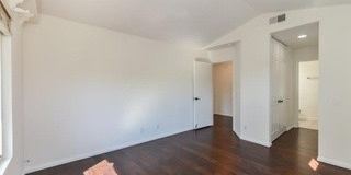 309 Stanford Gallery 1