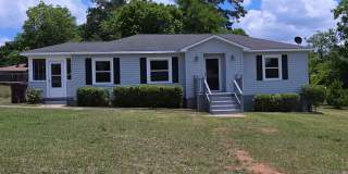 3 Bedroom, 1 Bathroom Rental Gallery 1
