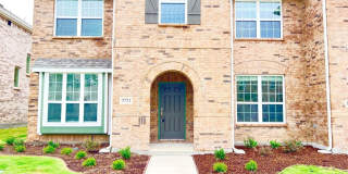 3717 Malibu Drive Gallery 1