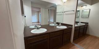 Quiet 5 Bed, 3 Bath Home in 80904 Gallery 30