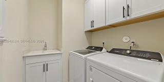 4470 Waterside Dr Gallery 26