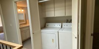 $4900-  Mountain View Townhouse-2 bedroom 2.5 bath. Gallery 18