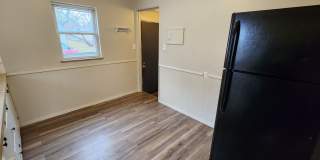 Beaverdale! 2 Bedroom, 1 Bathroom home with detached garage Beaverdale! 2 Bedroom, 1 Bathroom home with detached garage Gallery 4