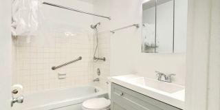 5630 California Ave Gallery 21