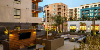 The DeMilo Gallery 4