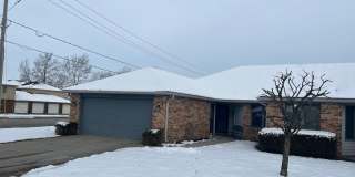 2 Bedroom / 2 Bath Condo in Muncie Gallery 1