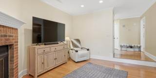 7514 Wellesley Park S Gallery 16