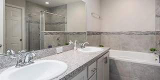 Gorgeous Three Bedroom in Towne Park Estates Gallery 20