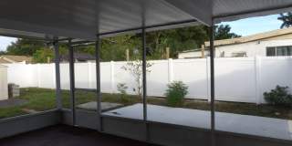 Cute 2 Bedroom 1 Bath with huge Screen Porch Gallery 24