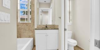 3432 NE 15th Avenue Gallery 32