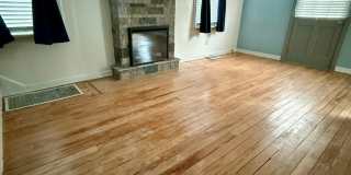 Available Now! 2-bed home in Ft. Thomas with lots to offer! Gallery 3