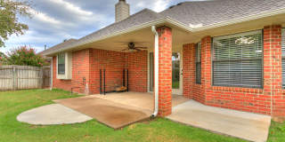 2812 Victoria Drive Gallery 9
