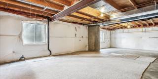 Evolve Real Estate: Meticulously Maintained 3 Bed RANCH Home with Deck and Pergola Available Sept 1! Gallery 20