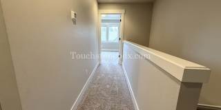 Charming 3 Bed, 2 Bath Townhome with Garage in Beautiful Sandy Gallery 14