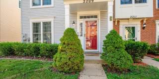 2209 COMMISSARY Circle Gallery 3