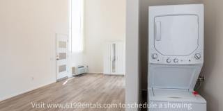 Loft Condo with Views & Deck Gallery 10