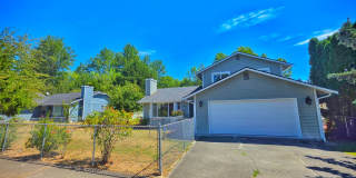 Charming 4 Bed 2 Bath Home in Des Moines, WA. Gallery 3
