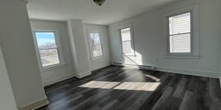 113-B JOHN Street W Gallery 14
