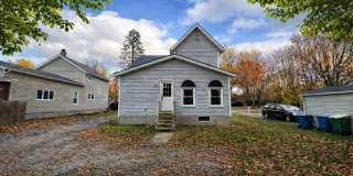 Beautiful 3-Bedroom, 2-Bath Home in the Heart of Painesville Gallery 1