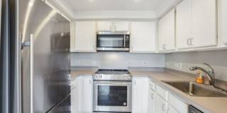 Kenmore Sq - 2 Bed 2 Bath  9/1 Gallery 1